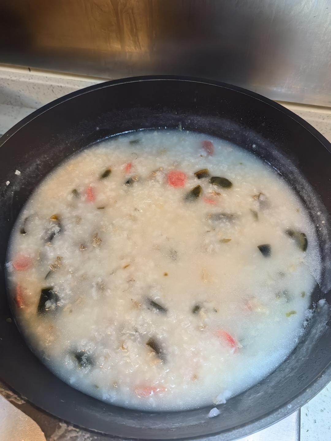 堂妈小厨——超好喝的皮蛋瘦肉粥