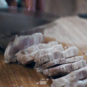 韩国水煮白肉보쌈的做法 步骤9
