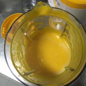 牛奶南瓜汤（万圣节版）的做法 步骤2
