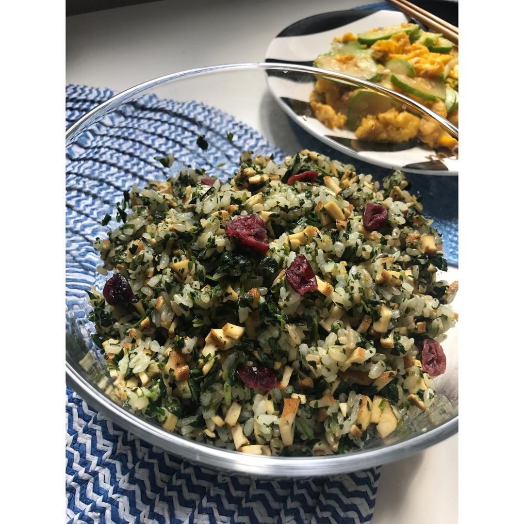 香干马兰头拌饭