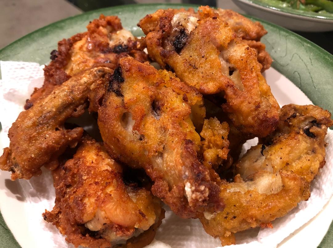 香脆辣味炸鸡翅
