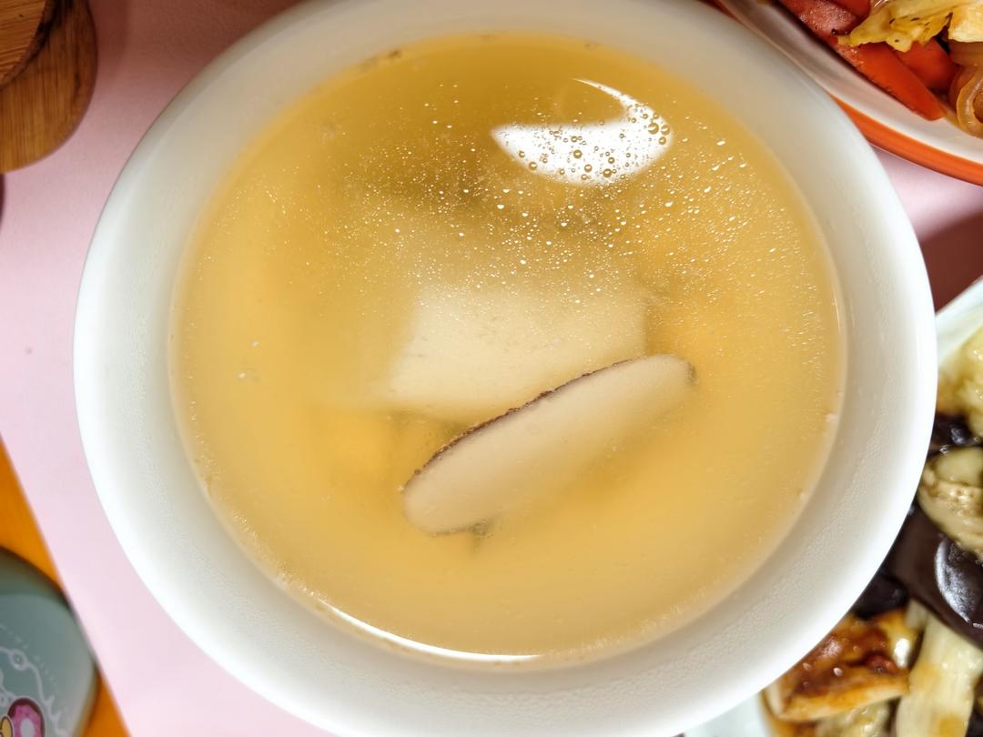 干燥的秋天多喝滋润的汤水