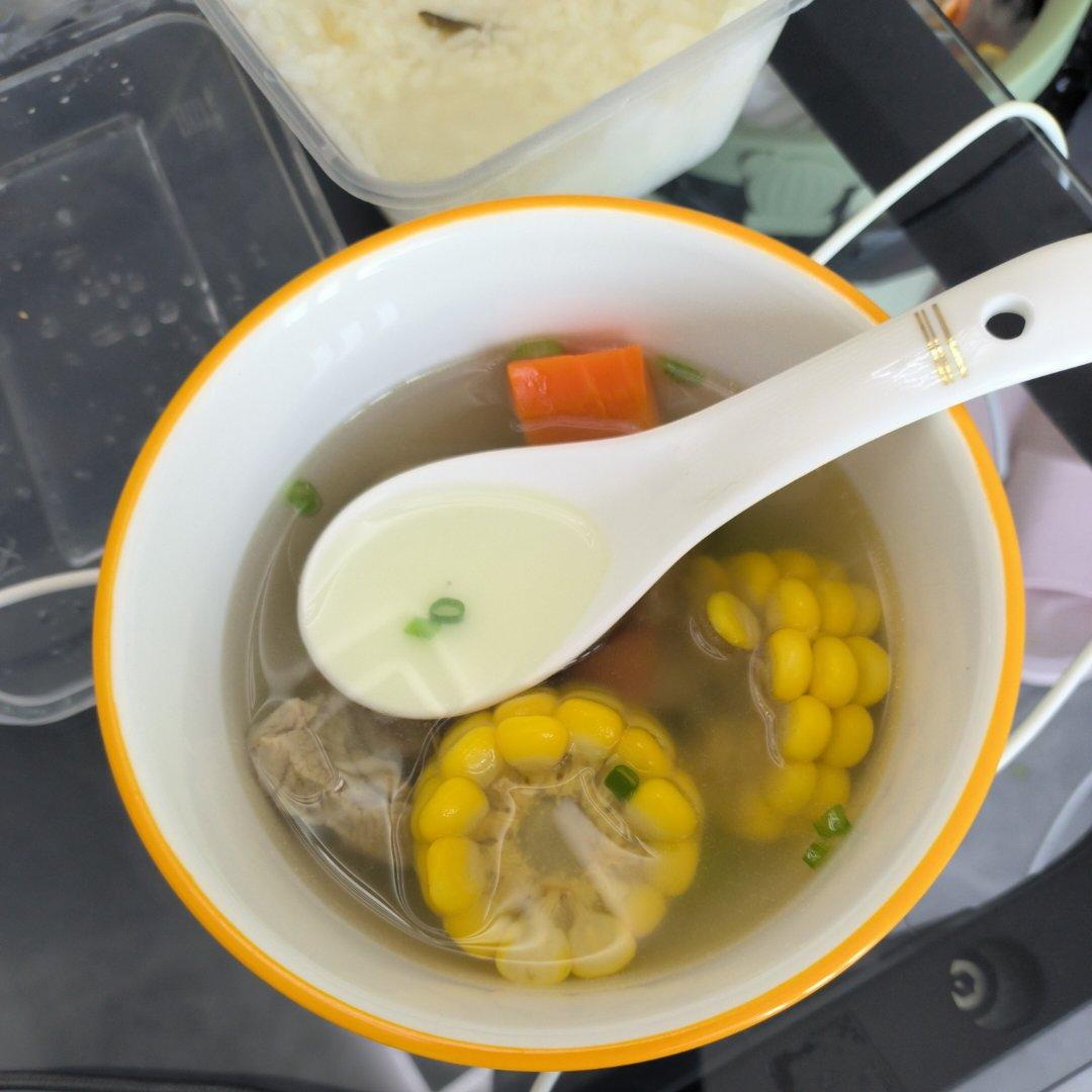 玉米排骨汤