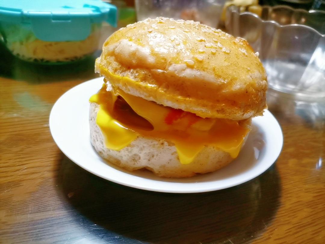 麦当劳双层吉士汉堡