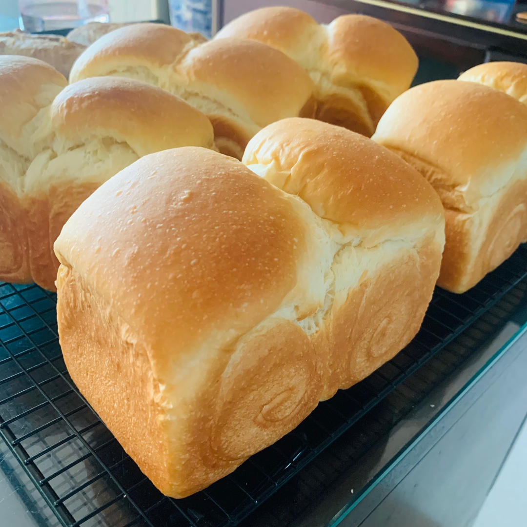 奶香浓郁的奶酪吐司