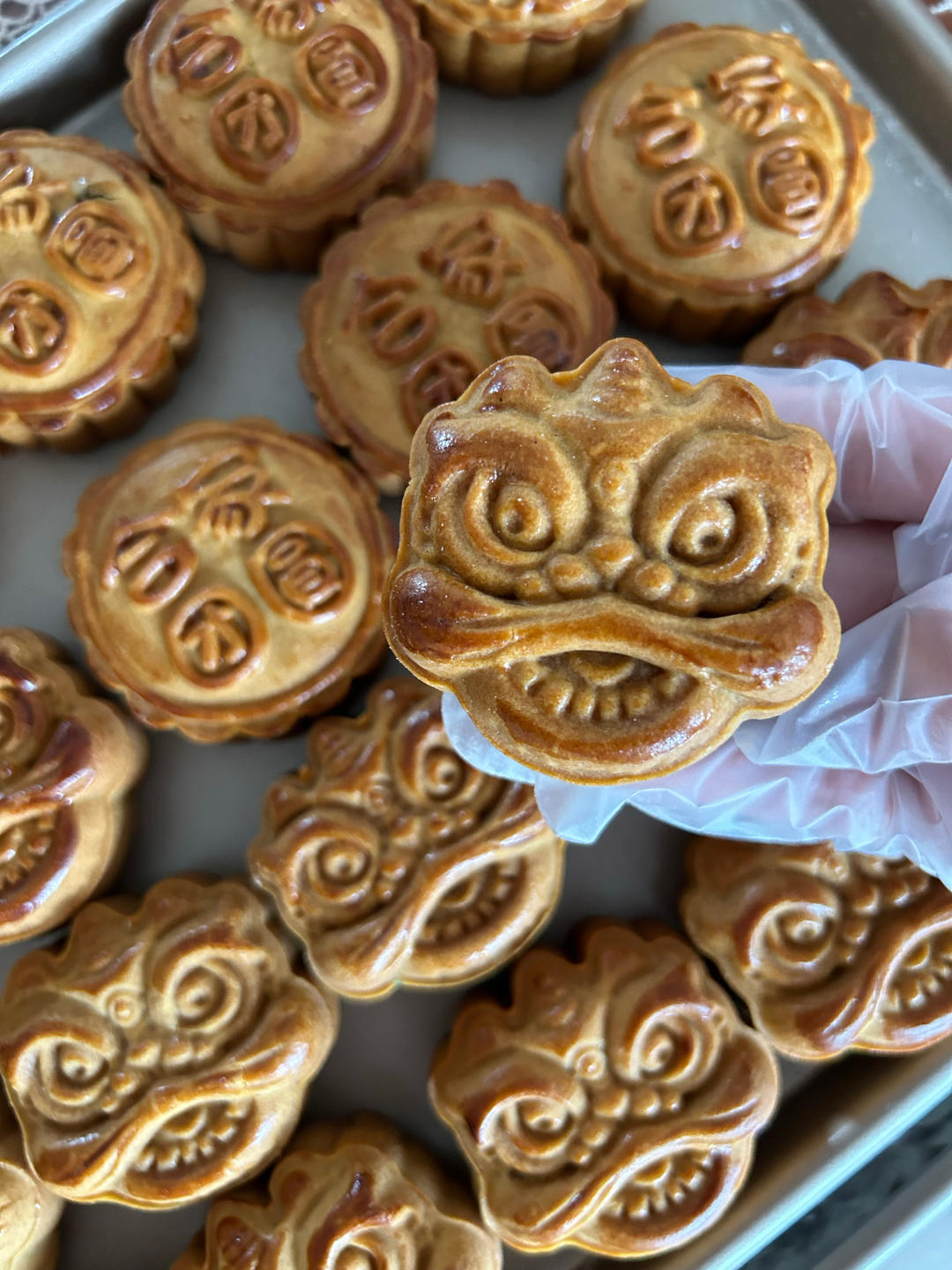 广式月饼—蛋黄莲蓉月饼