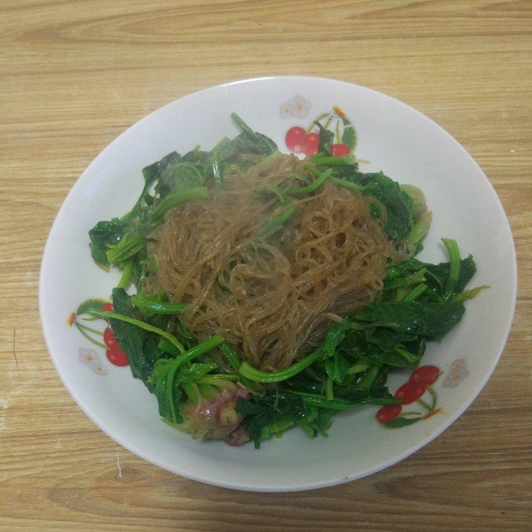 菠菜炒粉丝