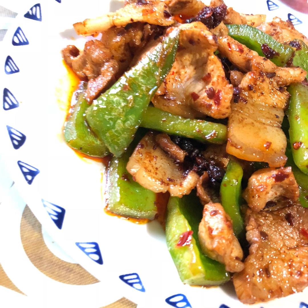 成都人家里的青椒回锅肉