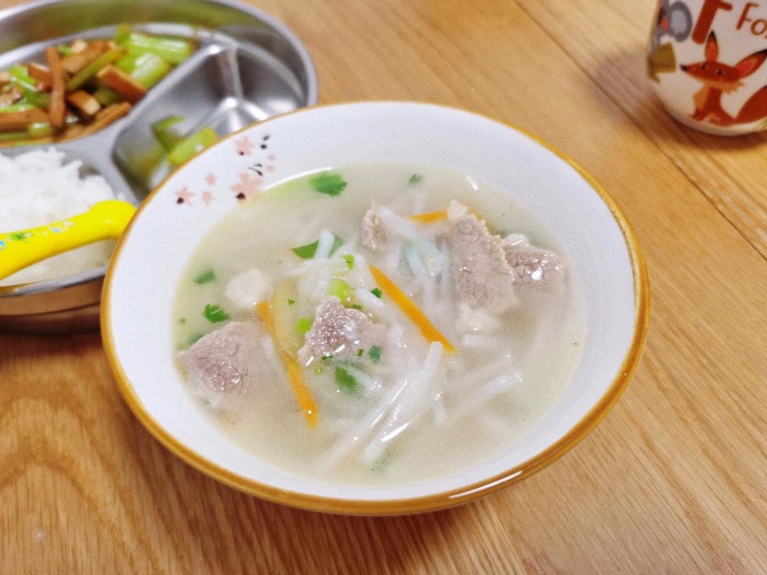 羊肉汤(炖萝卜)