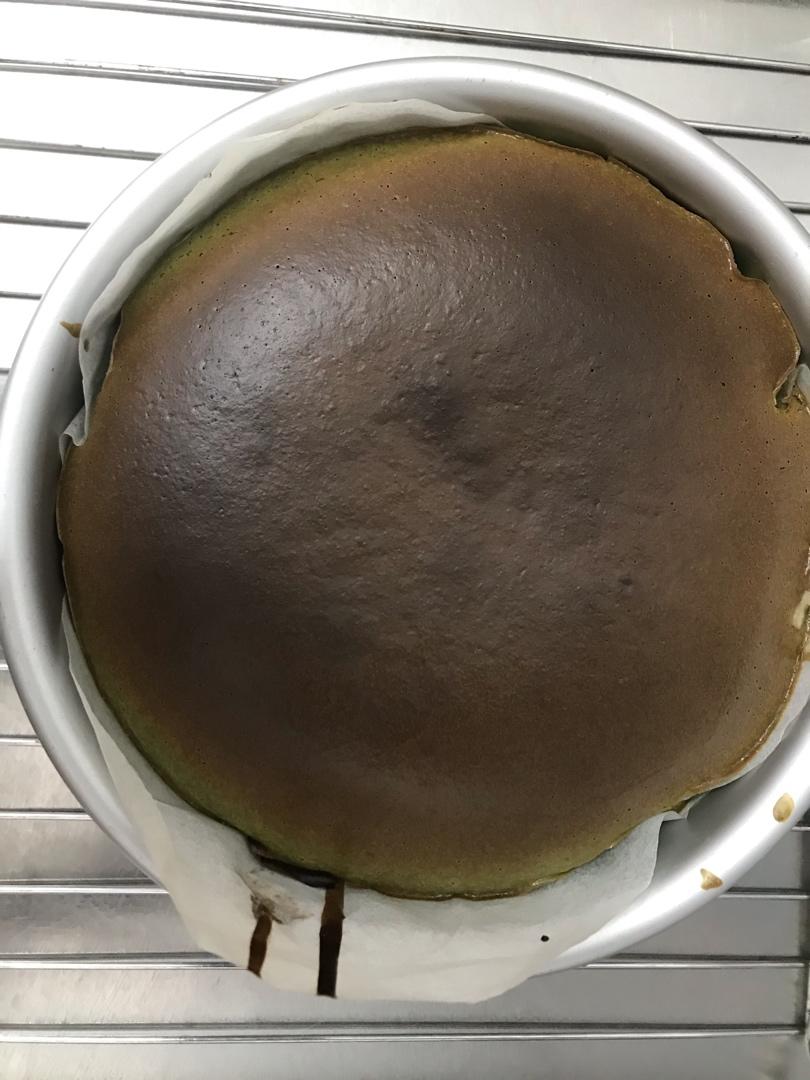 流心抹茶巴斯克芝士蛋糕