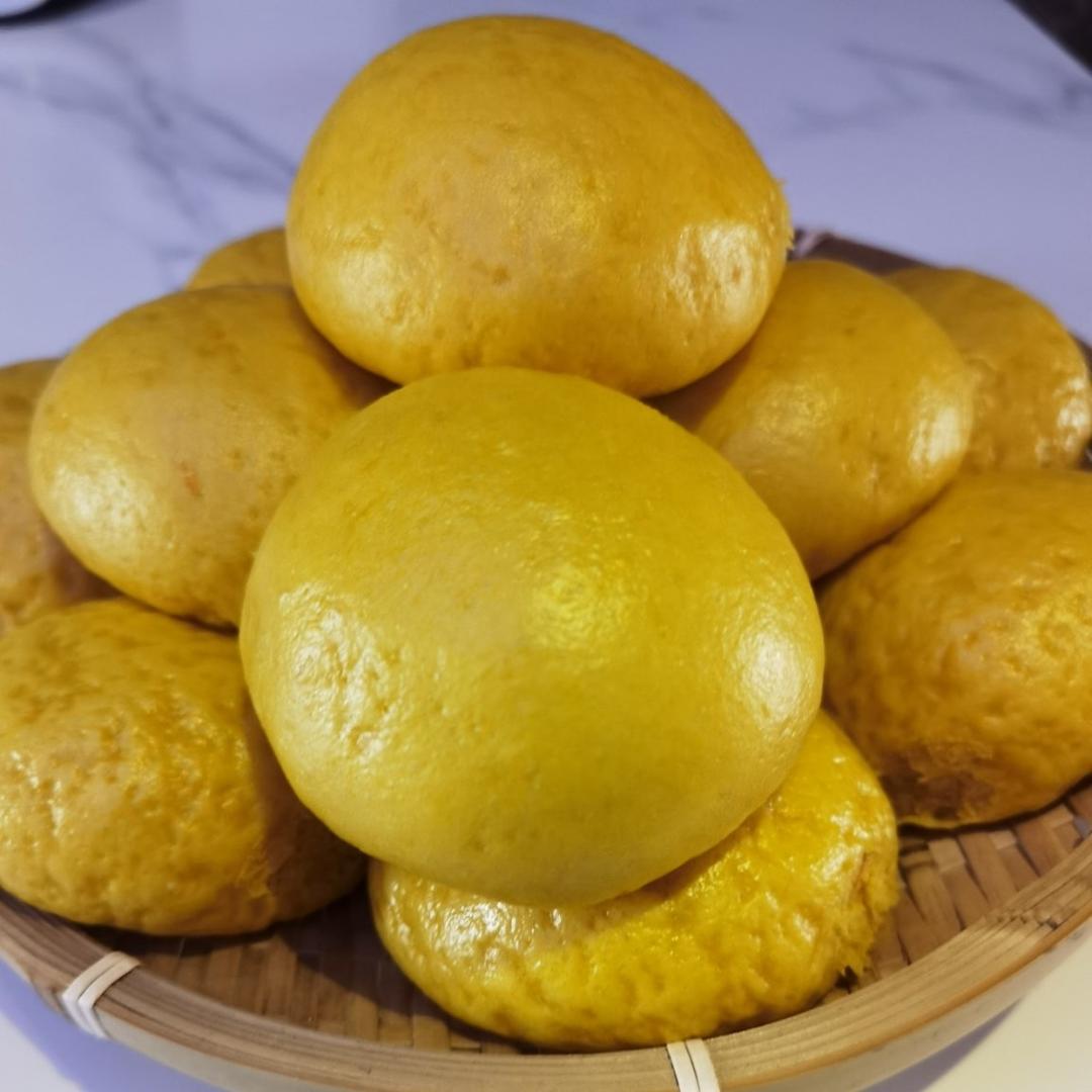 南瓜千层馒头，不加一滴水和糖，这样做暄软香甜，可以一层一层撕着吃（养胃）