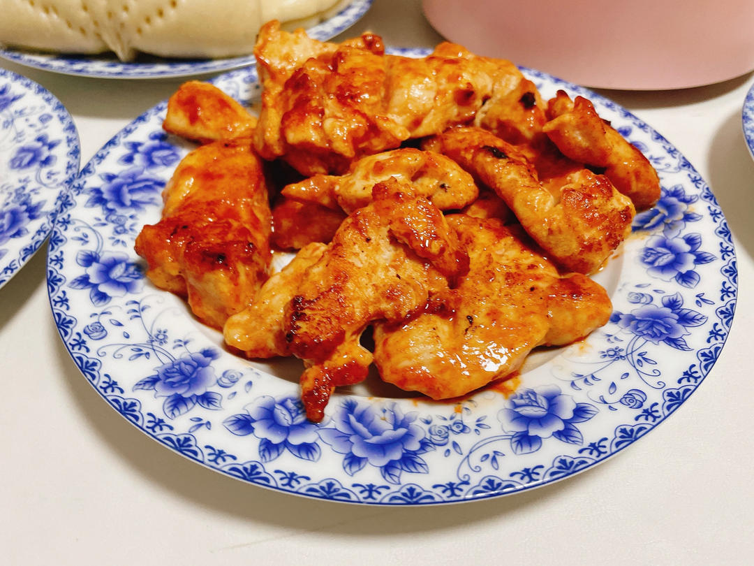 超级入味、快手、简单、方便的新奥尔良口味嫩煎鸡胸