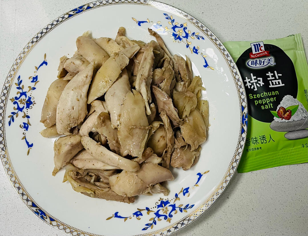 椒盐手撕鸡腿