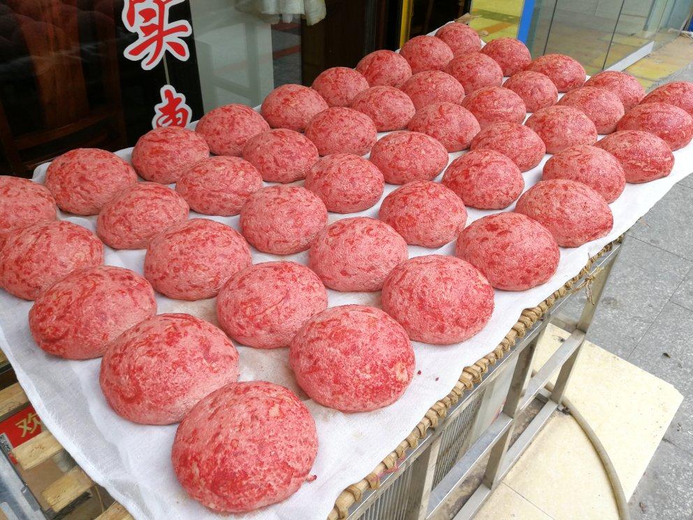 老夫行走江湖，只为吃尽天下奇葩