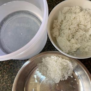 剩米饭也有春天-大米糊的做法 步骤1