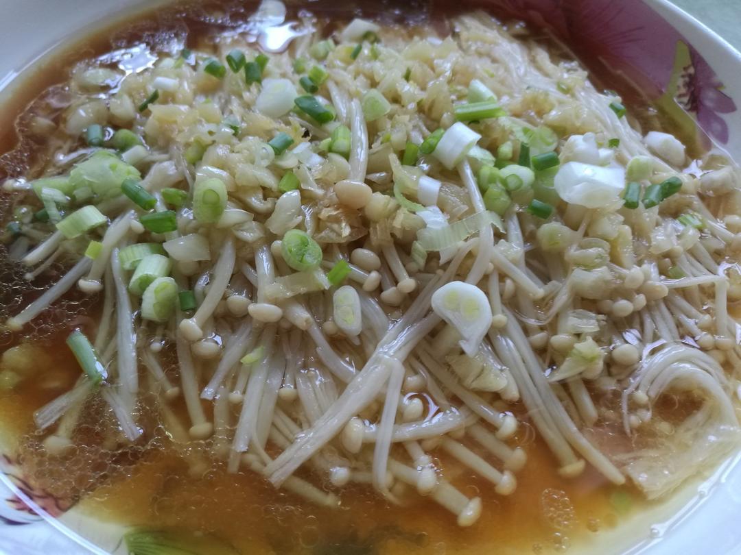 蒜蓉蒸金针菇