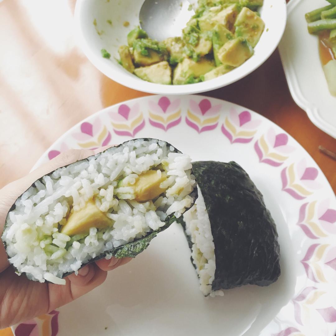 不用捏的饭团(おにぎらず)