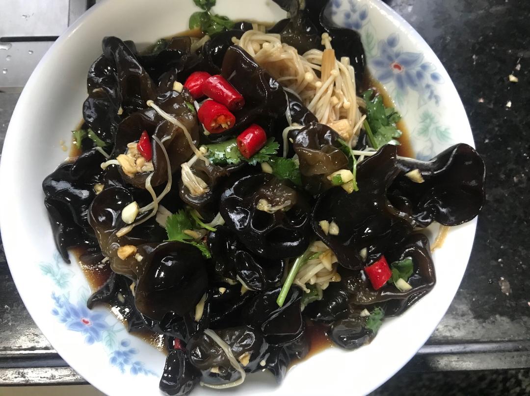 凉拌木耳金针菇