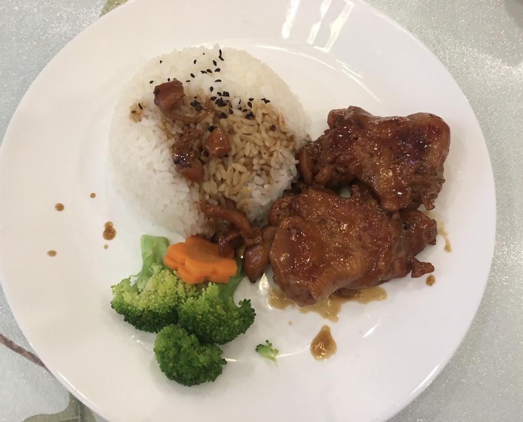 照烧鸡腿饭