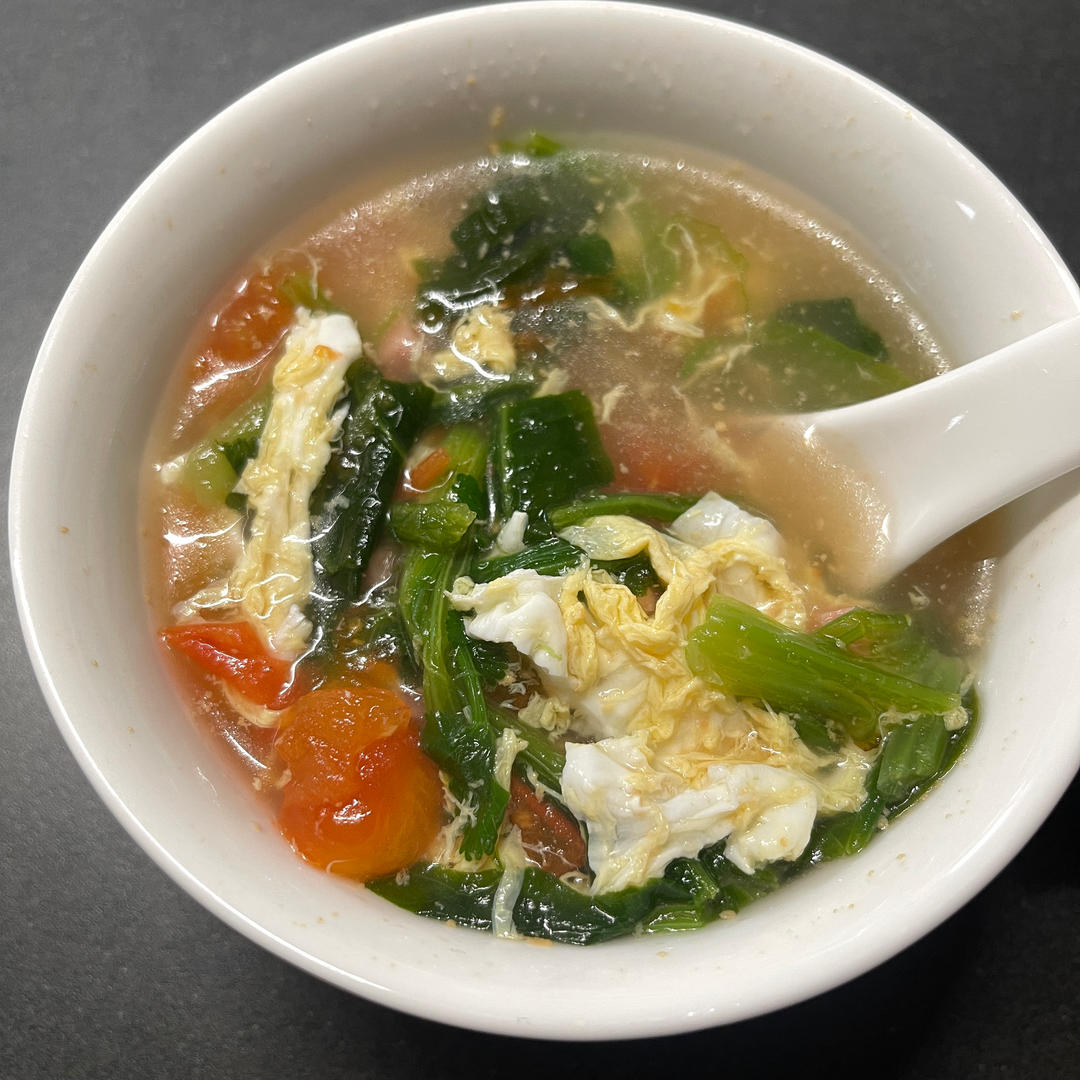 西红柿菠菜鸡蛋汤
