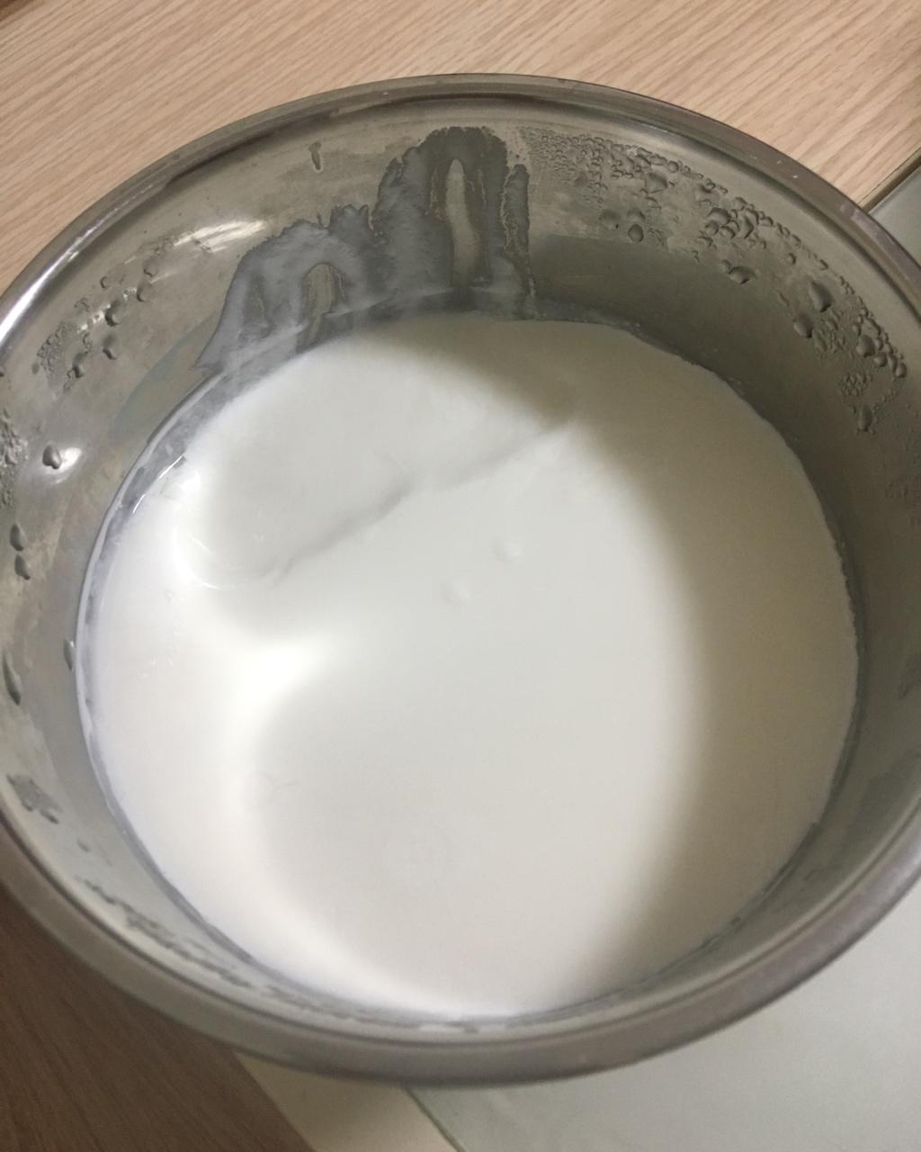 酸奶