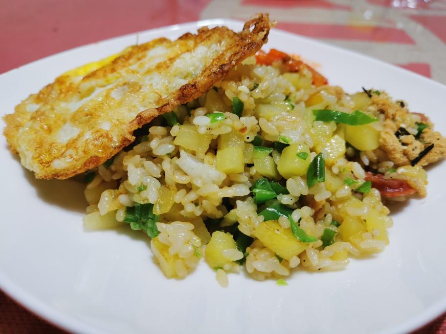 土豆青椒炒饭