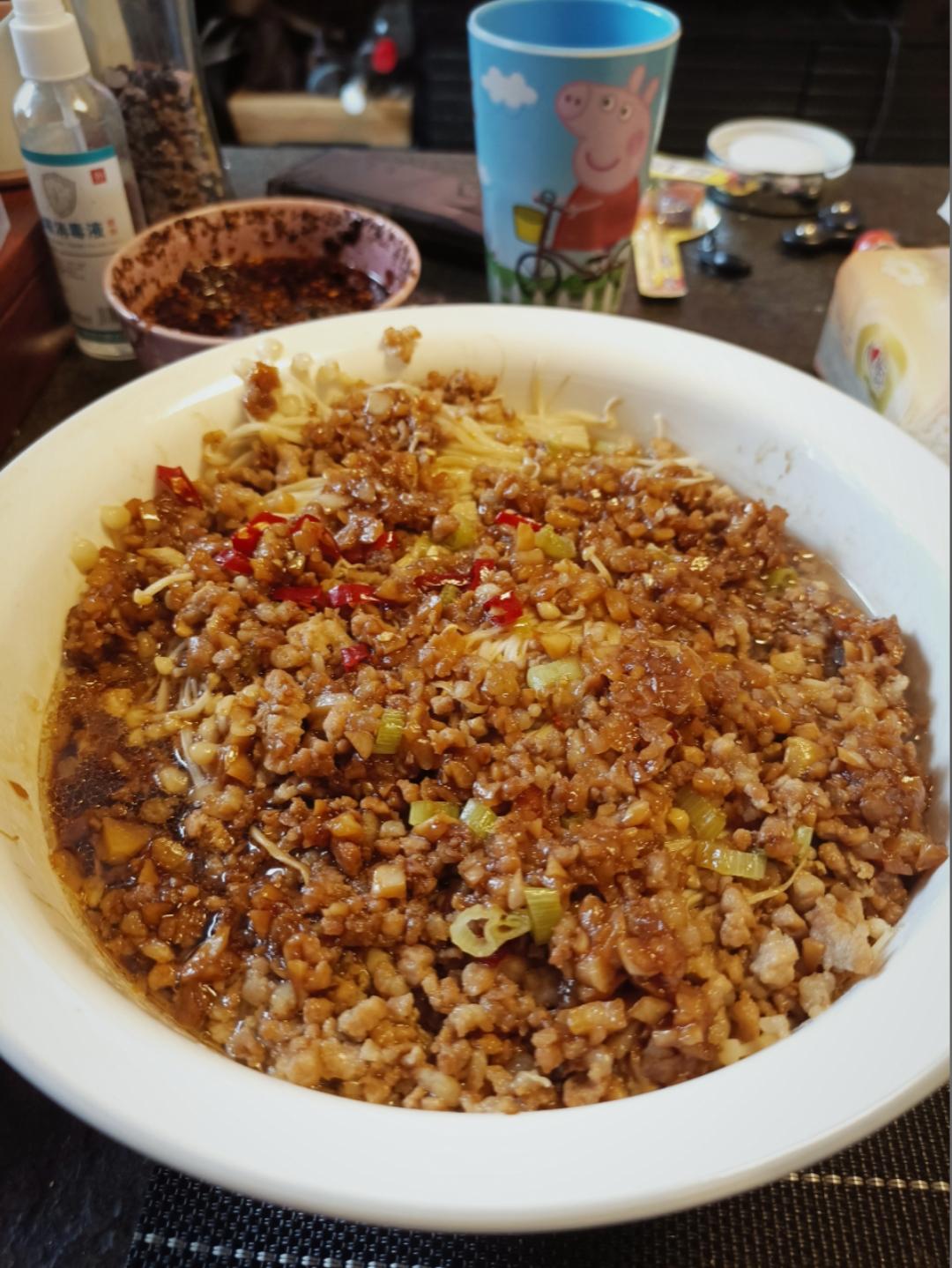 超级下饭的蒜蓉金针菇！好吃到爆