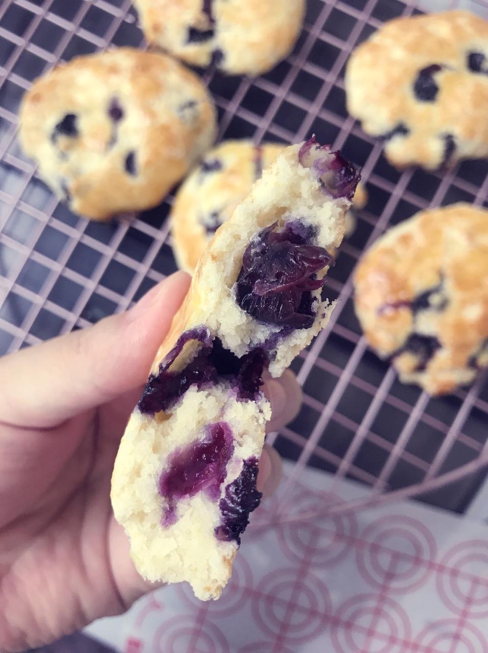 爆浆蓝莓司康Blueberry Explosion Scone