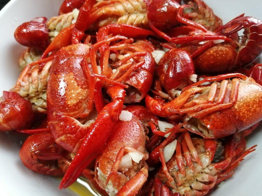 金汤蒜蓉小龙虾