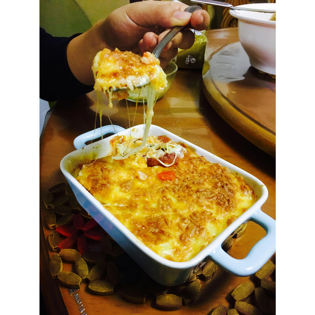 芝士腊肠焗饭