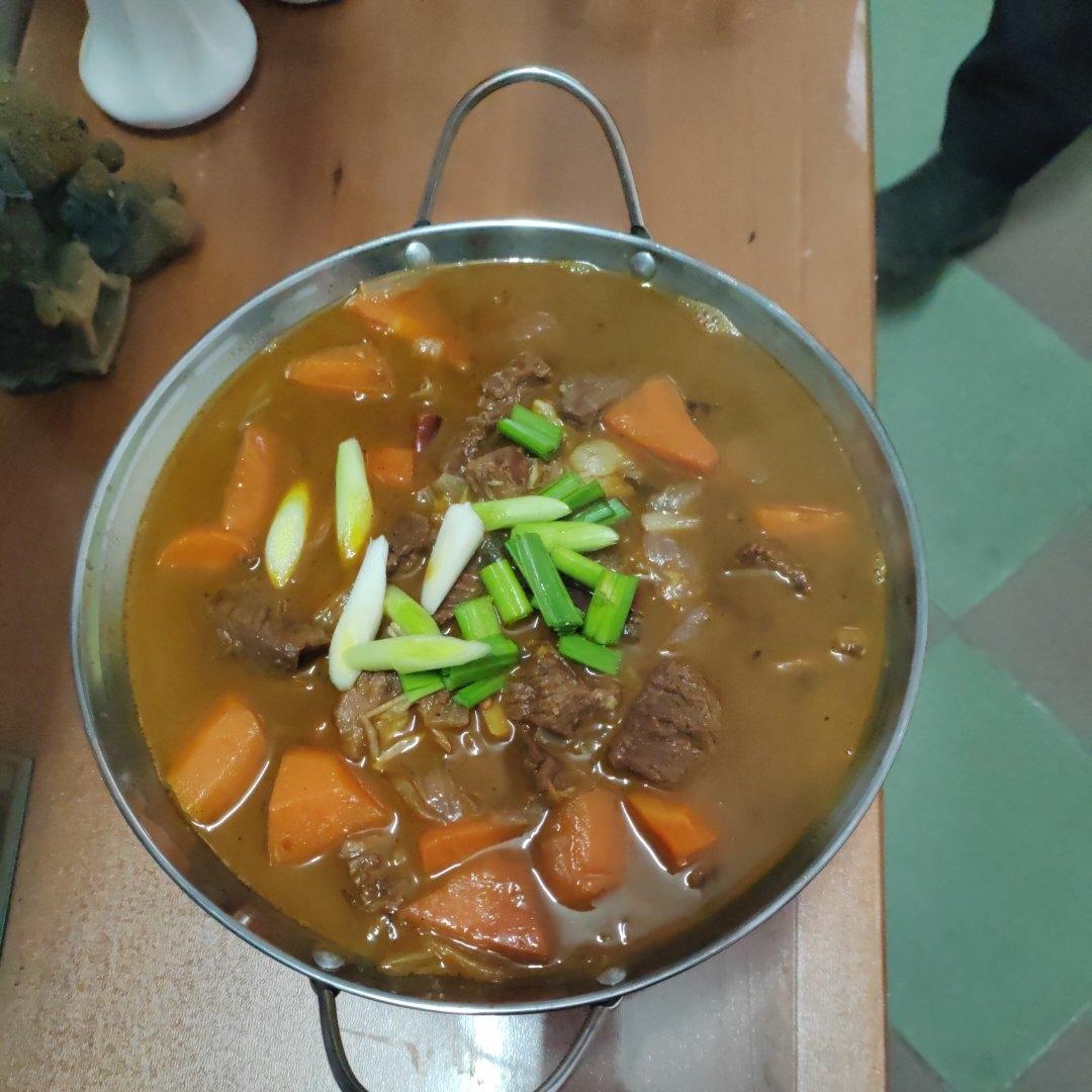 牛腩牛肉火锅 牛腩干锅 湘菜湖南菜