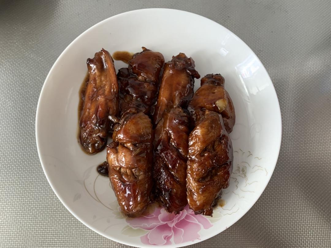 厨师长教你：“可乐鸡翅”的家常做法，味道鲜嫩可口，先收藏起来