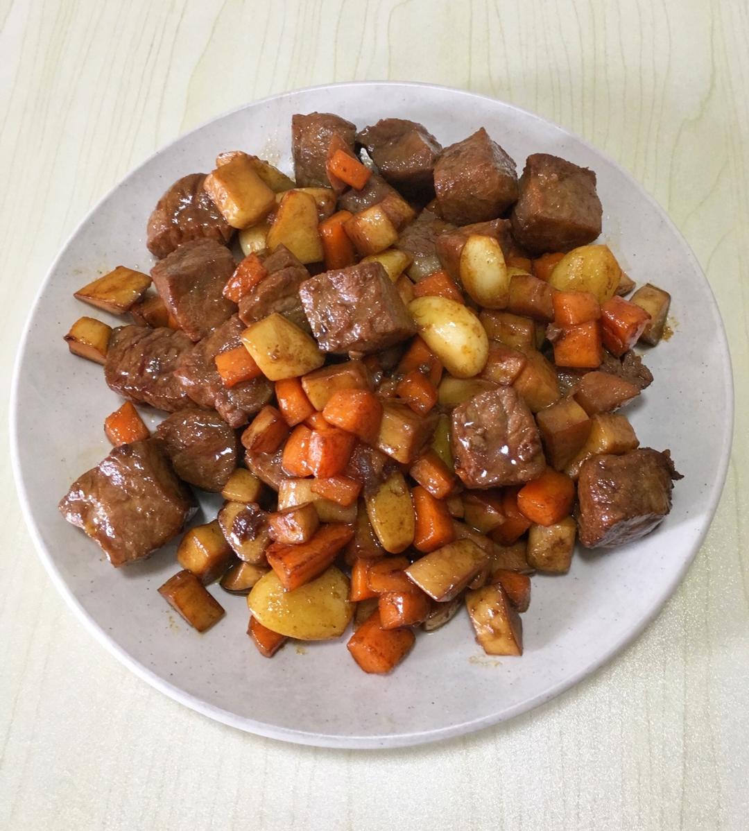 黑椒杏鲍菇牛肉粒