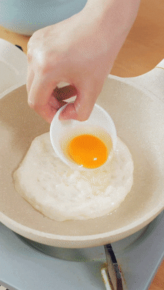 鸡蛋葱花饼【宝宝辅食】的做法 步骤6