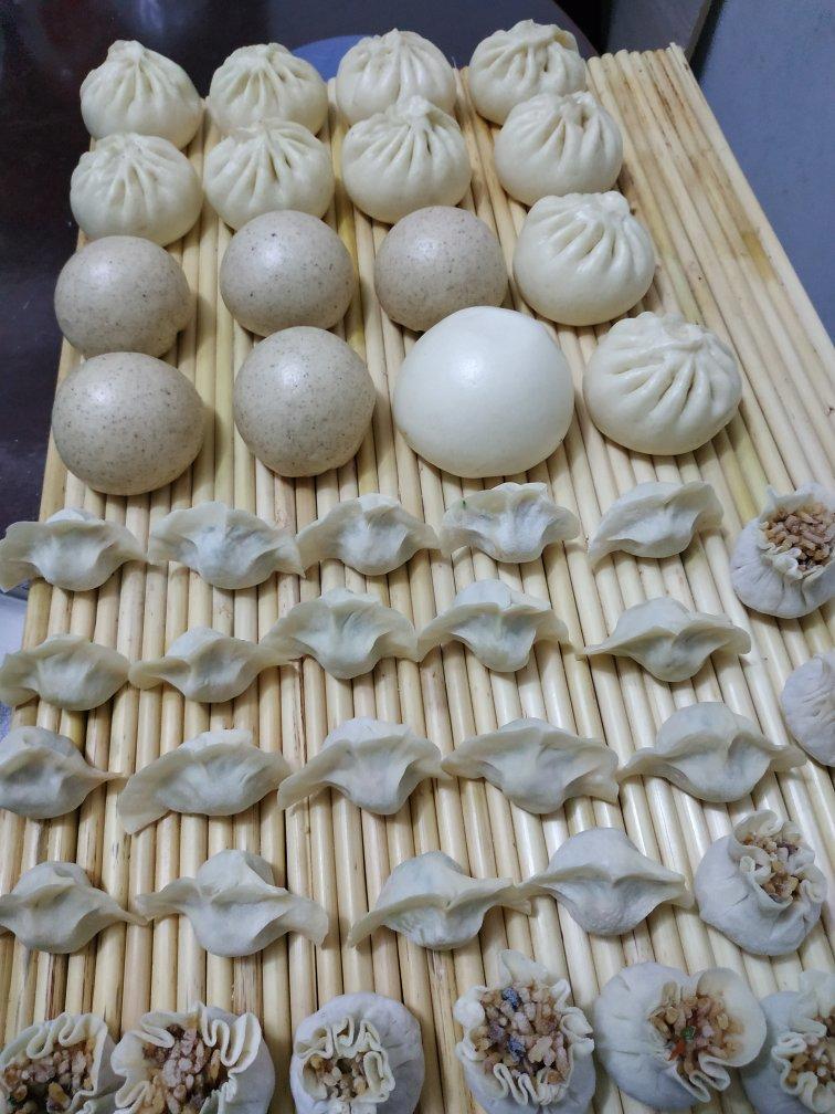 酱肉包