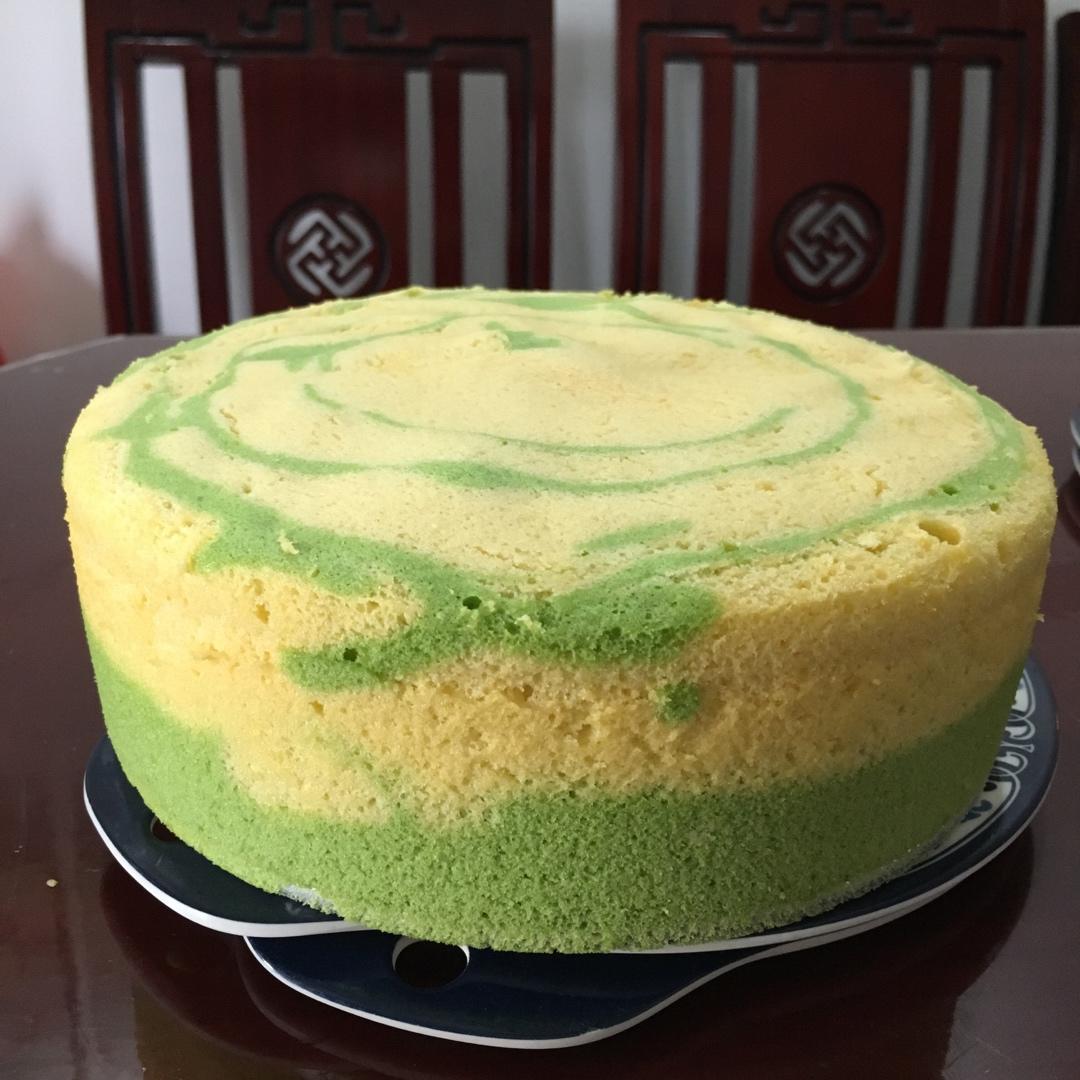 酸奶抹茶双色蛋糕（春天的颜色）
