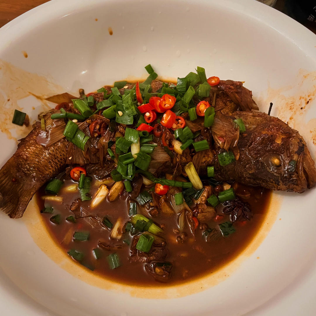 红烧鲈鱼