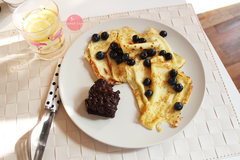 【曼食慢语】法式可丽饼配鲜莓果