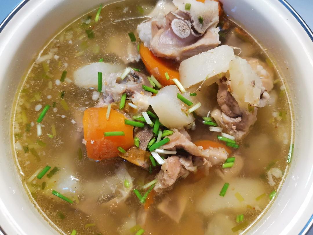 清炖排骨萝卜汤