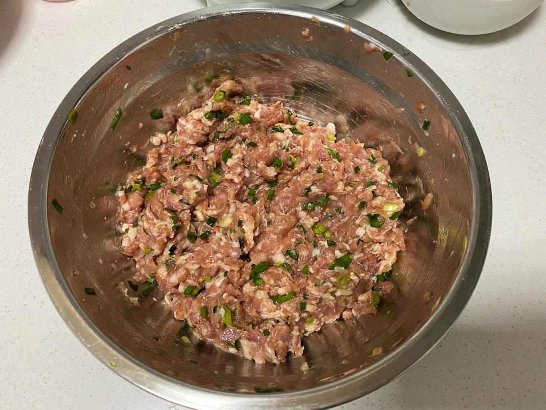 流汁的鲜肉包子
