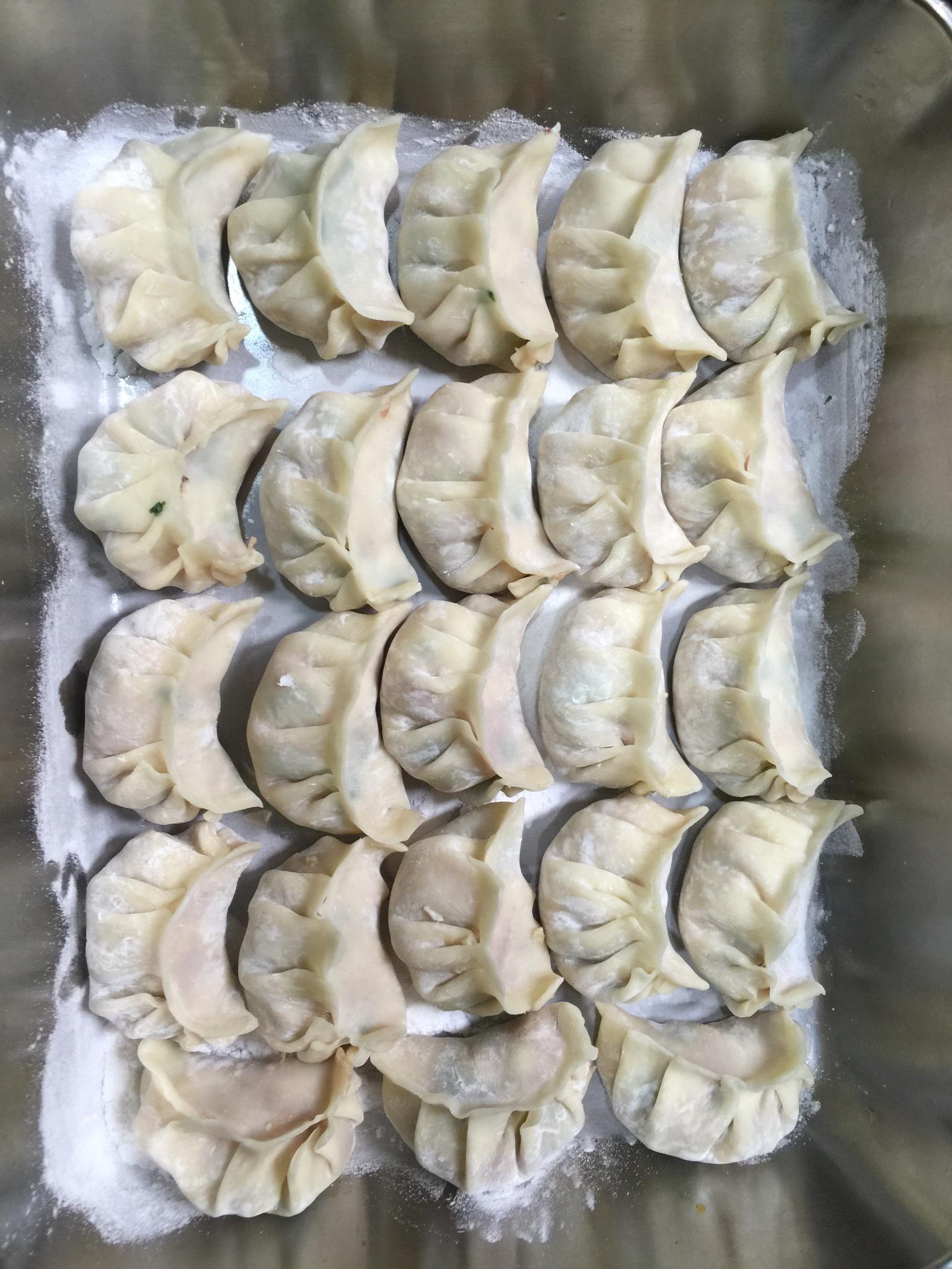 杏鲍菇饺子的做法