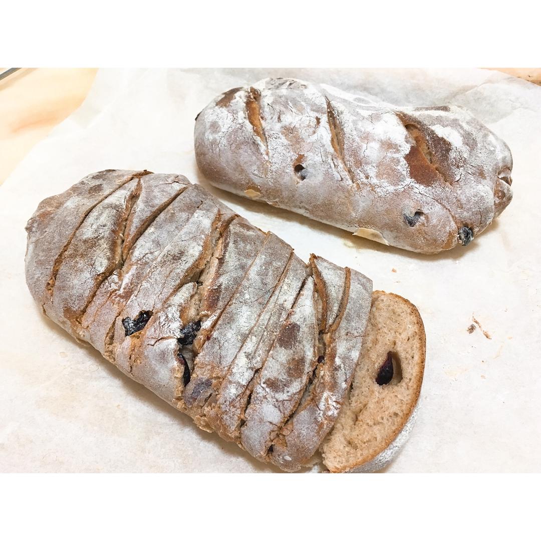 全麦蔓越莓软式欧包（免揉）