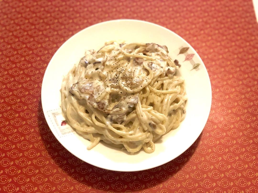 不腻的白酱奶汁意面