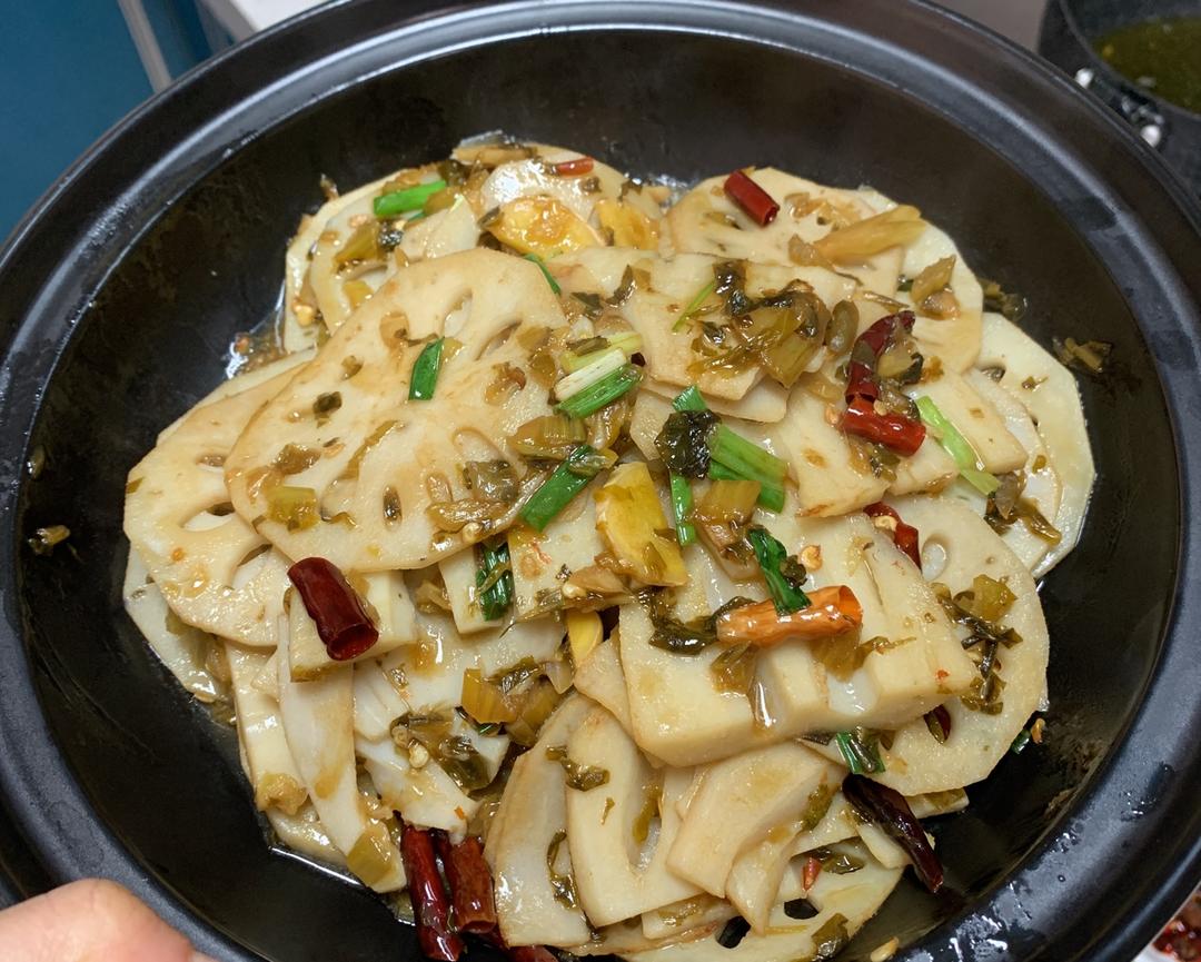 脆脆的腌菜炒藕片