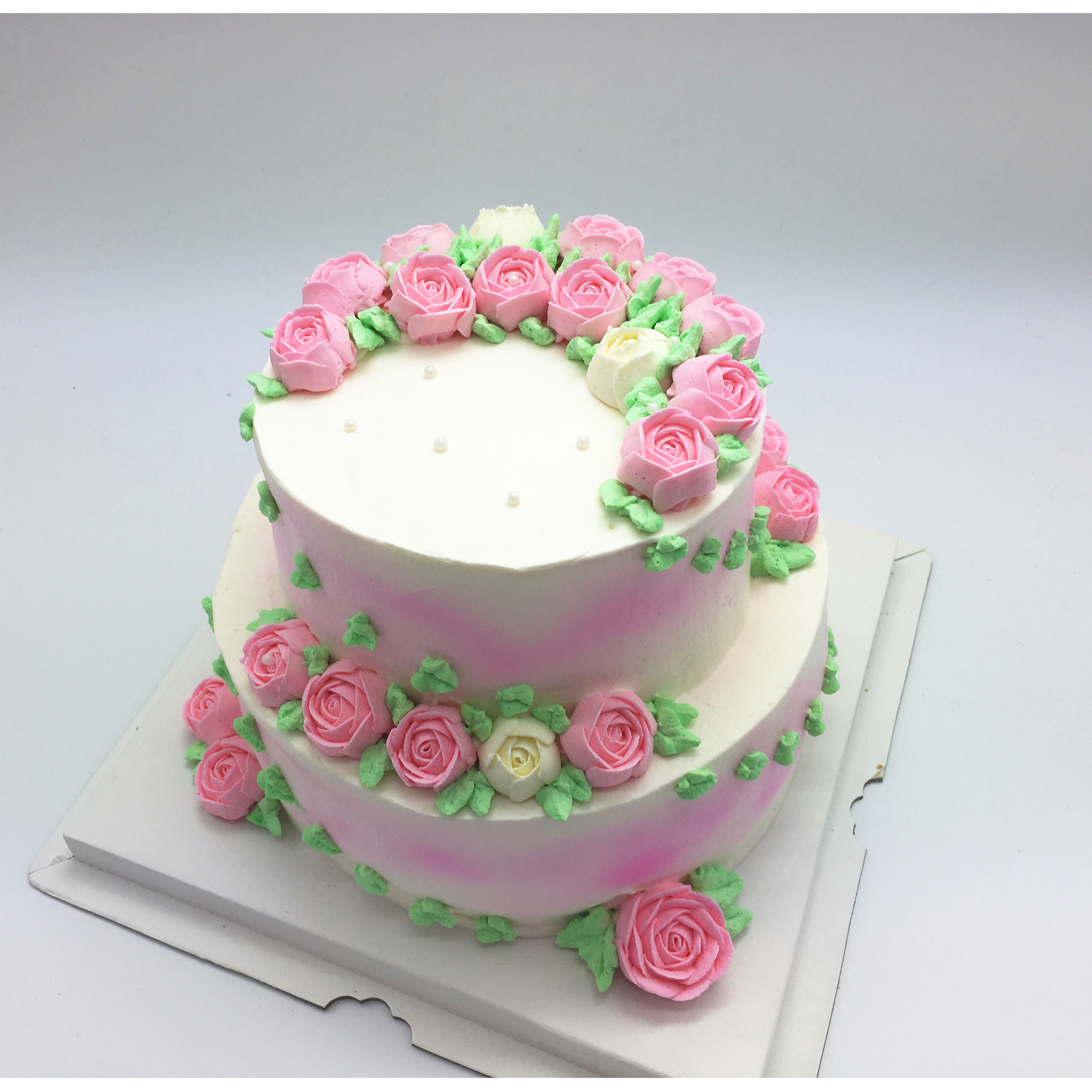 小明媚000做的水果裱花蛋糕