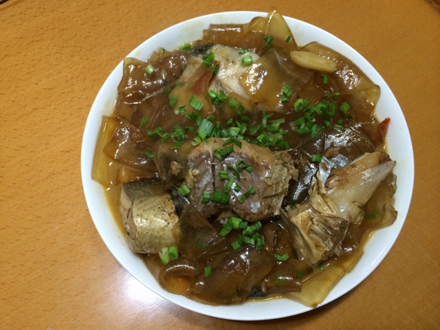 粉皮鱼块煲