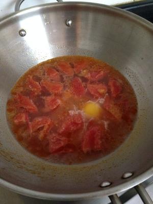 西红柿鸡蛋鲜虾面的做法 步骤5