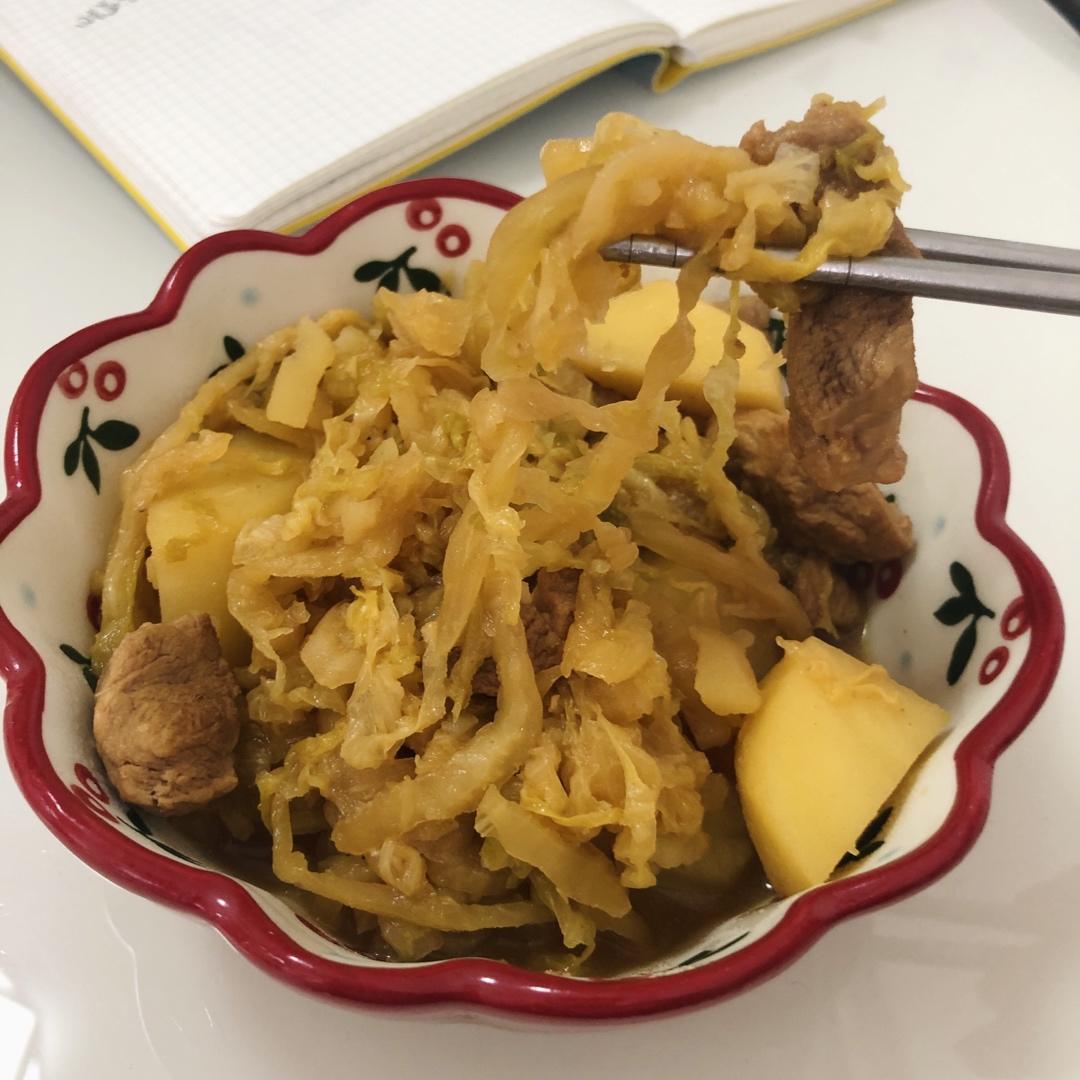 猪肉烩酸菜