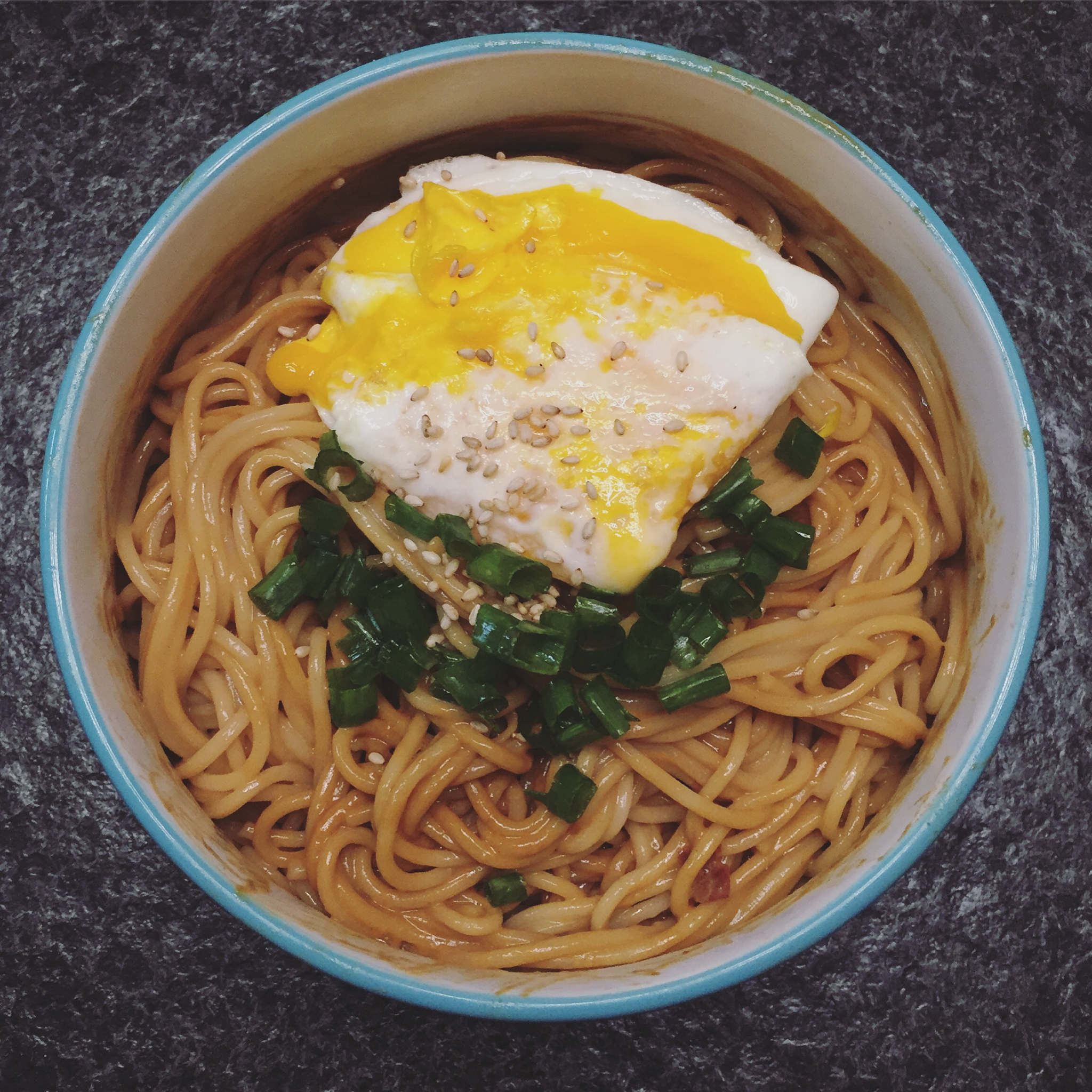 蛋黄麻酱拌面