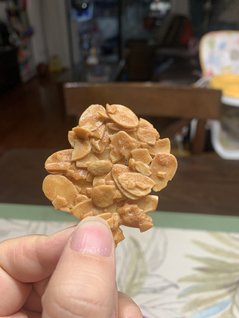 嘎嘣脆倍儿香的～杏仁瓦片脆